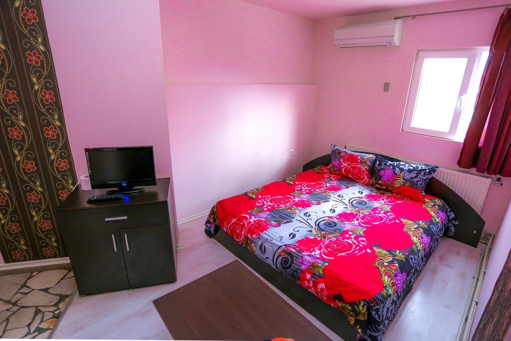 Hostel Shatrata Bogomilovo Экстерьер фото